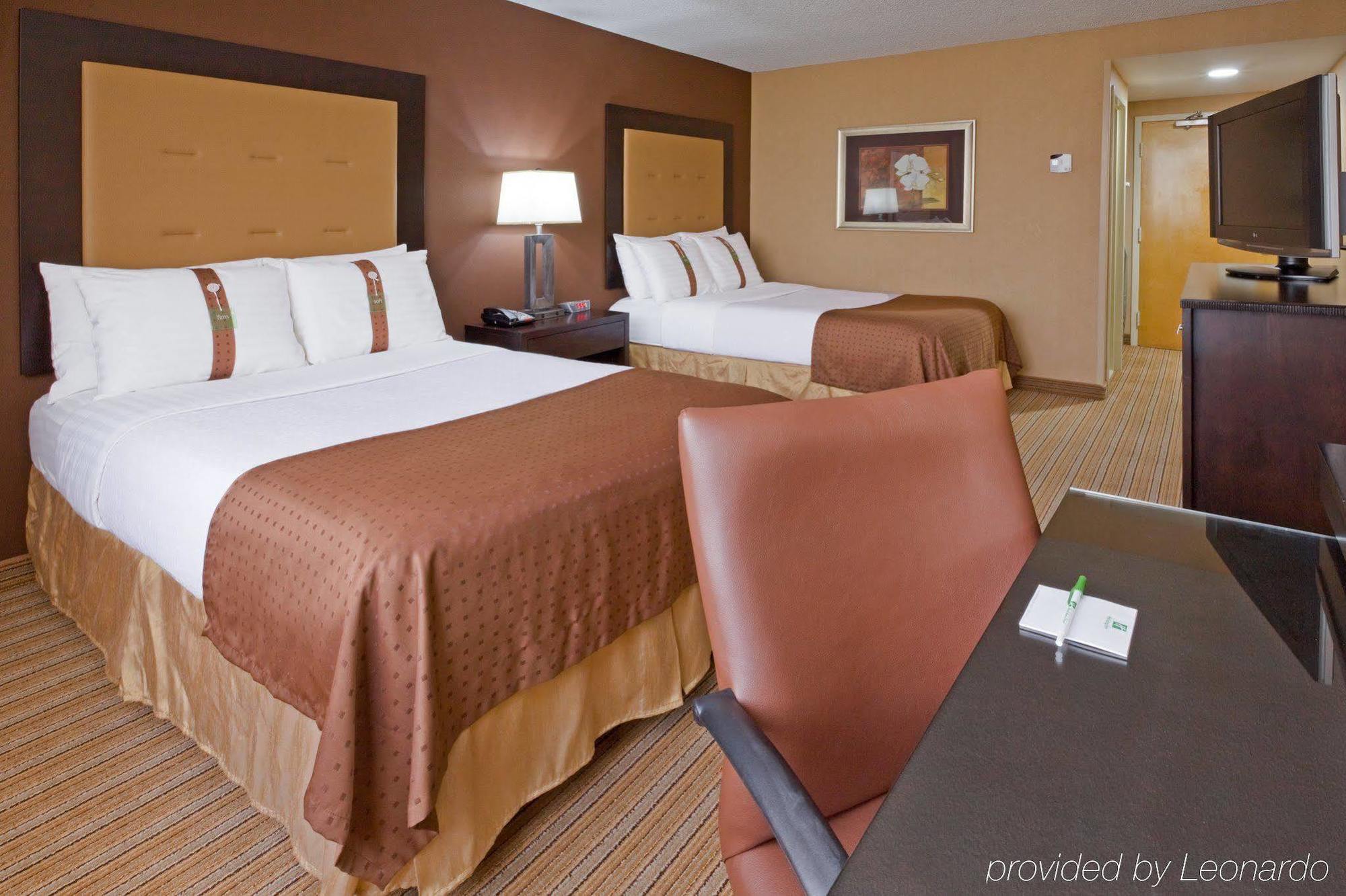 Holiday Inn & Suites Parsippany Fairfield, An Ihg Hotel Room photo